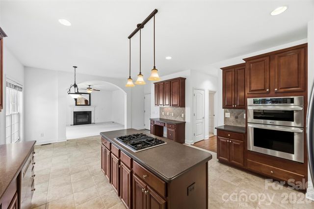 1703 Caddy Court, Matthews, NC 28104