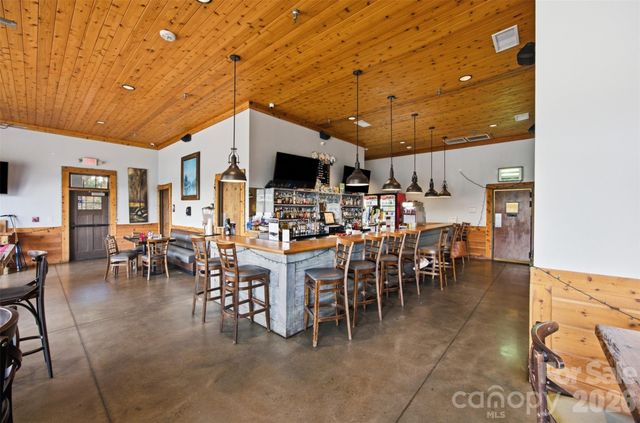1703 Caddy Court, Matthews, NC 28104