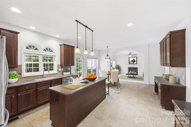 1703 Caddy Court, Matthews, NC 28104