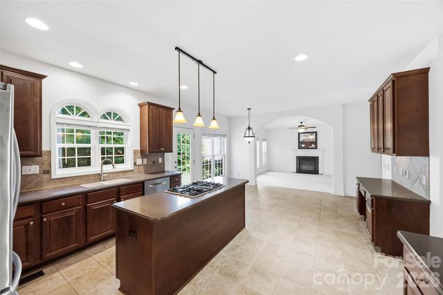1703 Caddy Court, Matthews, NC 28104