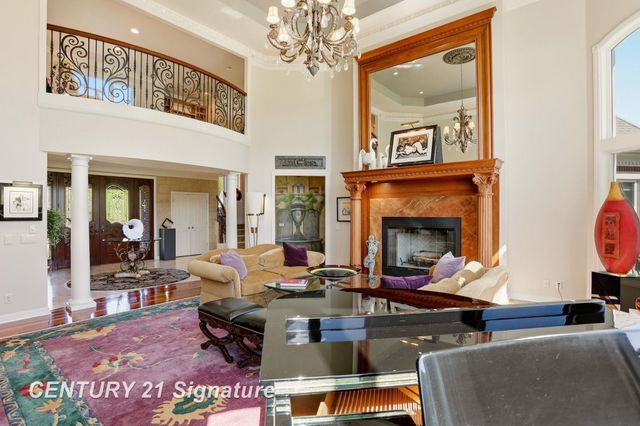 8 Appleshire Court, Thomas Twp, MI 48623