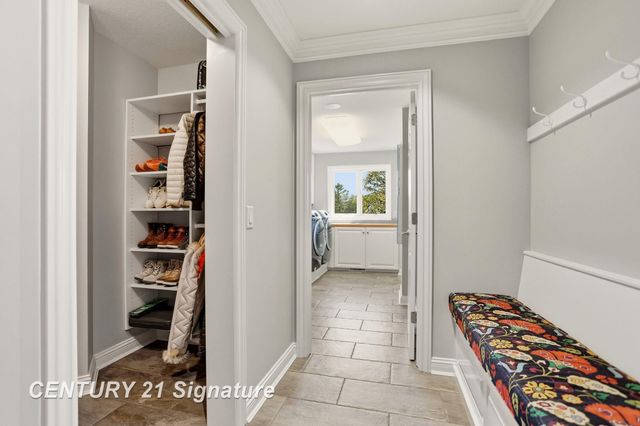 8 Appleshire Court, Thomas Twp, MI 48623