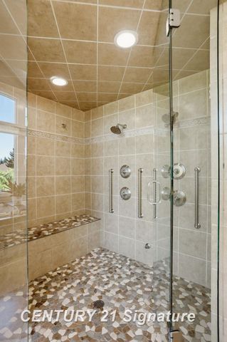 8 Appleshire Court, Thomas Twp, MI 48623