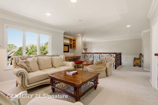 8 Appleshire Court, Thomas Twp, MI 48623