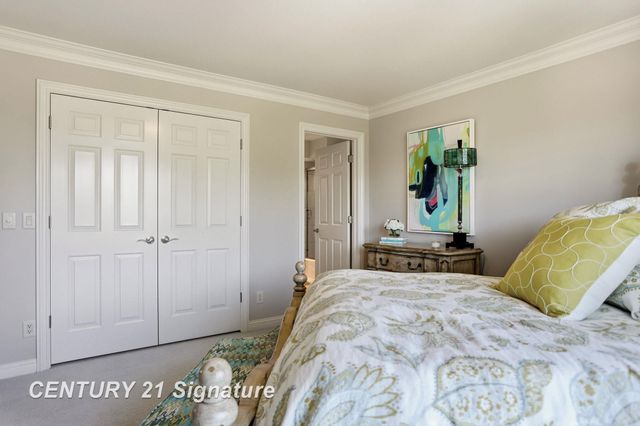 8 Appleshire Court, Thomas Twp, MI 48623