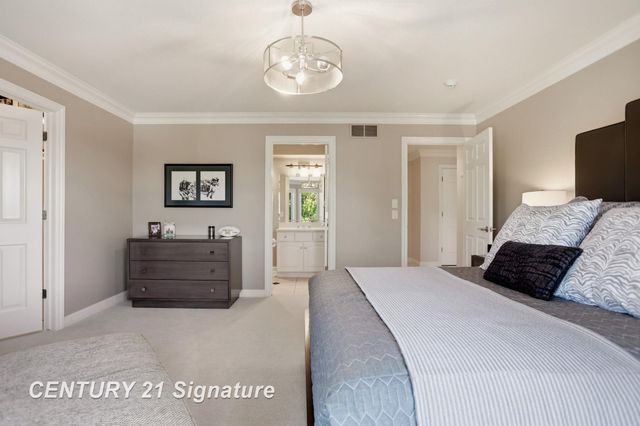 8 Appleshire Court, Thomas Twp, MI 48623