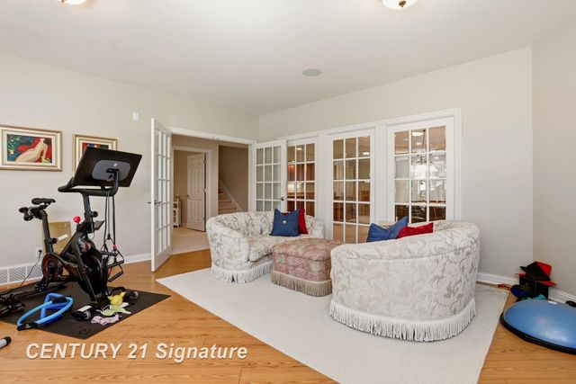 8 Appleshire Court, Thomas Twp, MI 48623