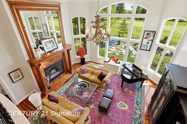 8 Appleshire Court, Thomas Twp, MI 48623