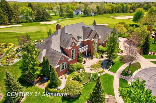 8 Appleshire Court, Thomas Twp, MI 48623