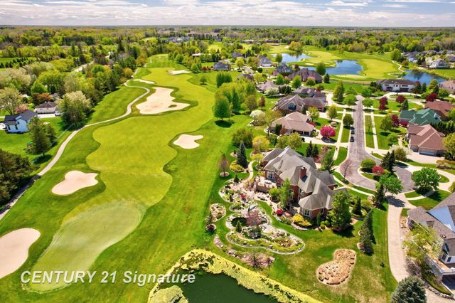 8 Appleshire Court, Thomas Twp, MI 48623