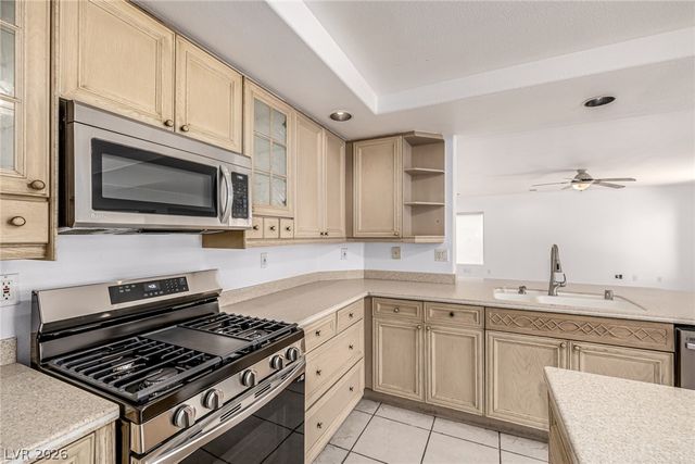 1066 Aspen Valley Avenue, Las Vegas, NV 89123