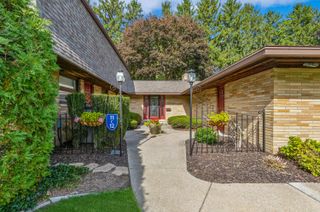 2727 S Lakeshore Drive C11, St. Joseph, MI 49085