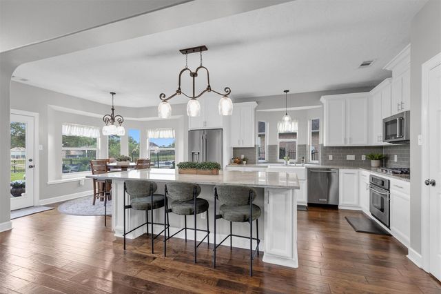 3002 E Lake Falls Circle, Spring, TX 77386