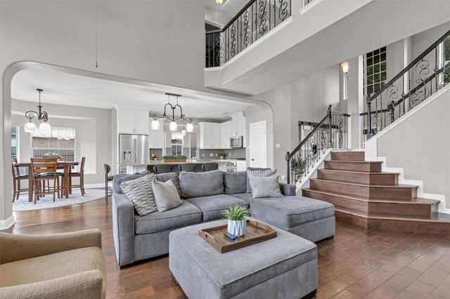 3002 E Lake Falls Circle, Spring, TX 77386
