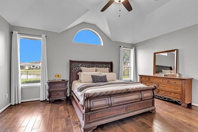 3002 E Lake Falls Circle, Spring, TX 77386