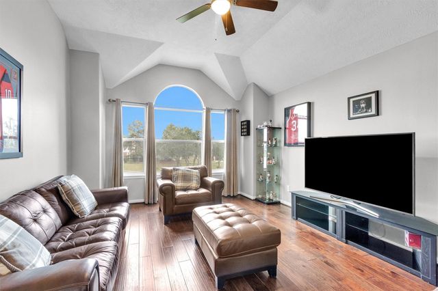 3002 E Lake Falls Circle, Spring, TX 77386