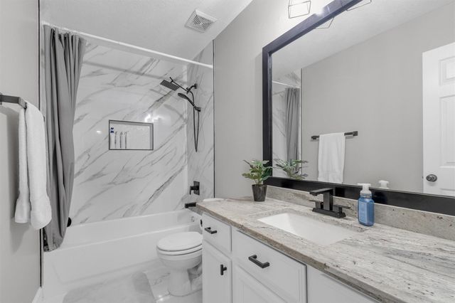 3002 E Lake Falls Circle, Spring, TX 77386