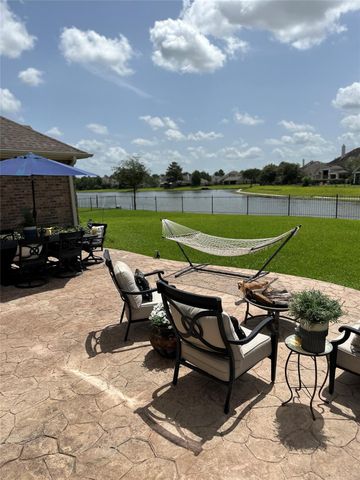 3002 E Lake Falls Circle, Spring, TX 77386