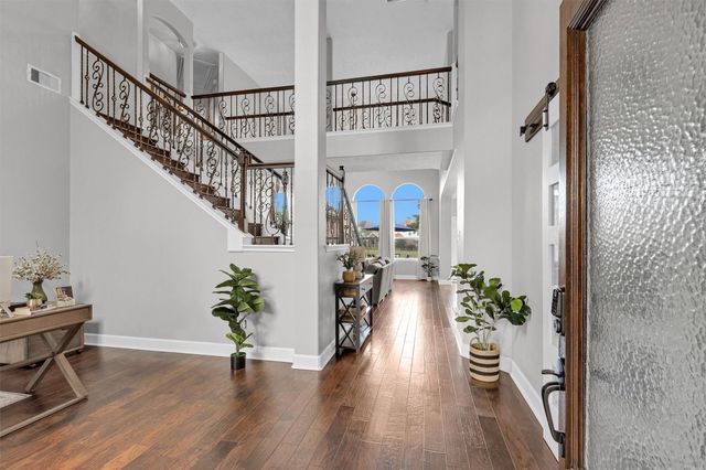3002 E Lake Falls Circle, Spring, TX 77386