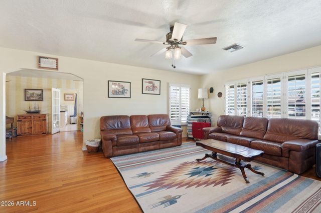 928 N BROWN Avenue, Casa Grande, AZ 85122