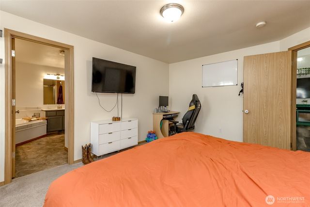 774 Carriage Court Drive W, Eatonville, WA 98328