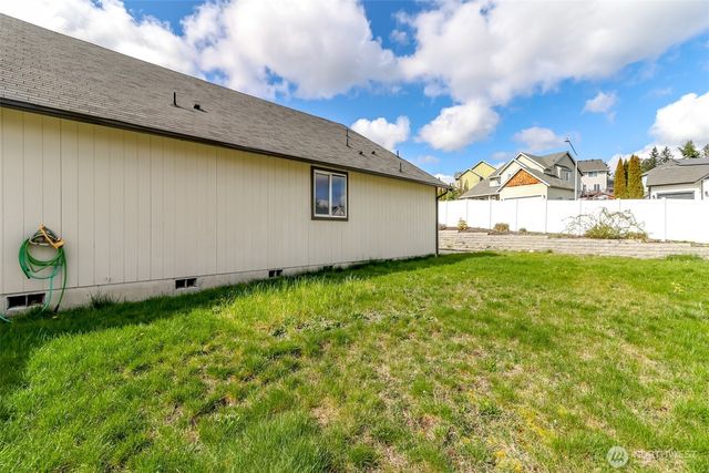 774 Carriage Court Drive W, Eatonville, WA 98328