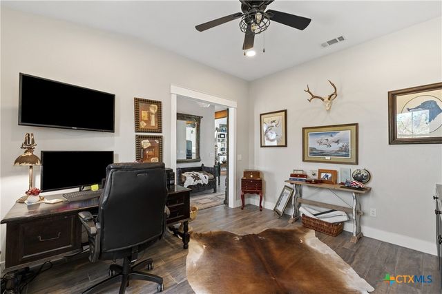 2105 Legacy Hills Drive, Johnson City, TX 78636