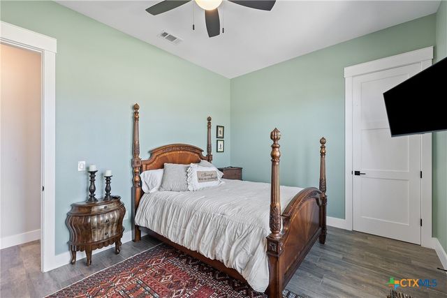 2105 Legacy Hills Drive, Johnson City, TX 78636