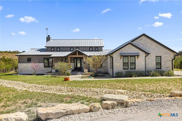 2105 Legacy Hills Drive, Johnson City, TX 78636