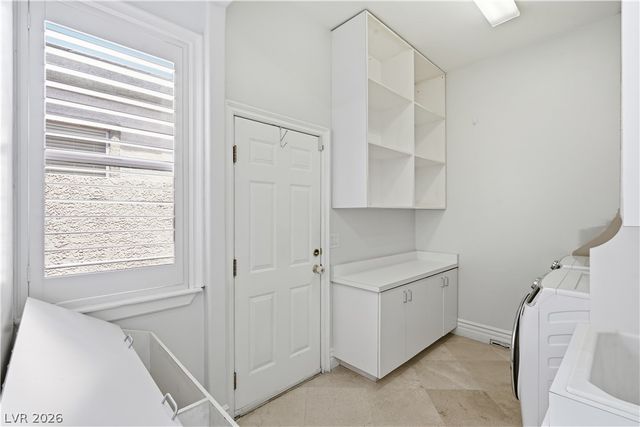 3283 Squire Street, Las Vegas, NV 89135