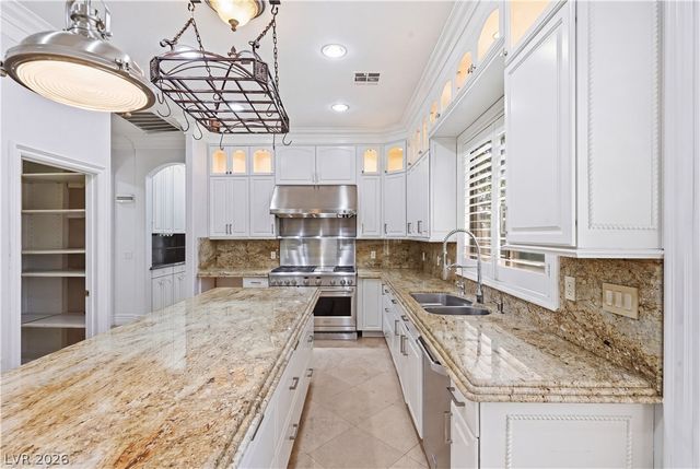 3283 Squire Street, Las Vegas, NV 89135