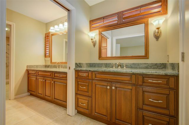 5311 Graystone Lane, Houston, TX 77069