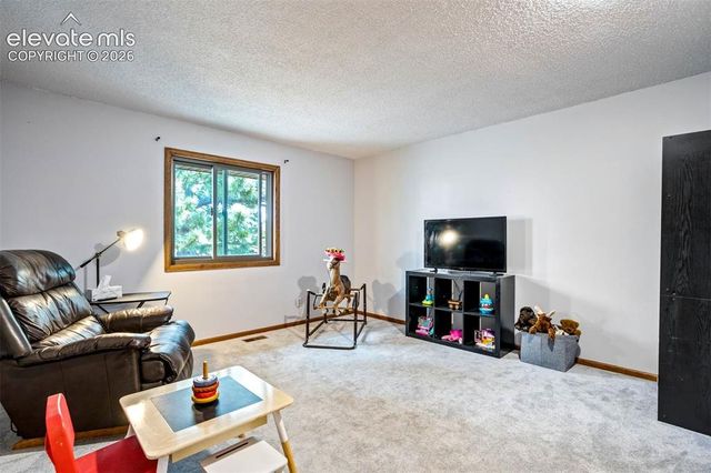 7585 Ponca Road, Colorado Springs, CO 80908