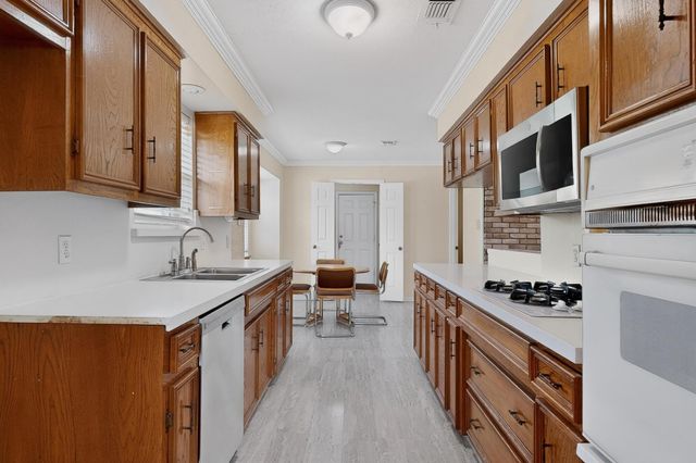 600 Britain Court, Irving, TX 75062