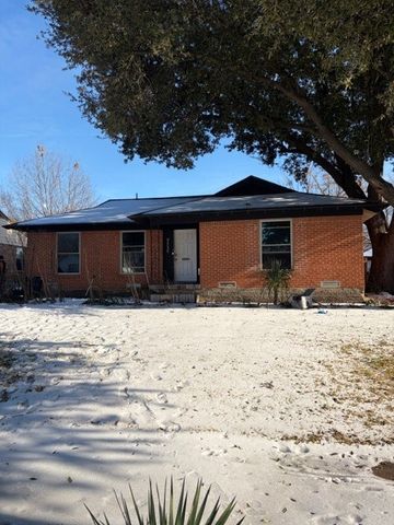 9926 Chireno Street, Dallas, TX 75220