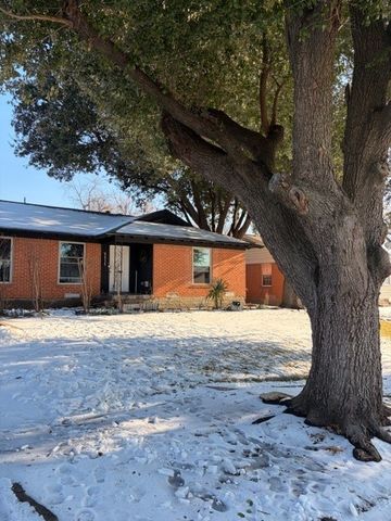 9926 Chireno Street, Dallas, TX 75220