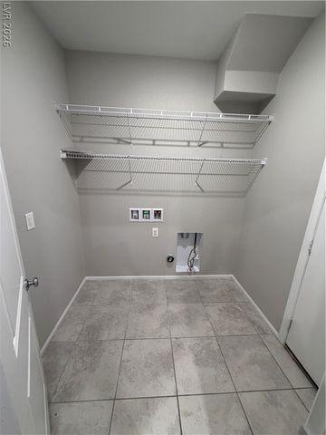 916 Riggs Flats Avenue, North Las Vegas, NV 89086