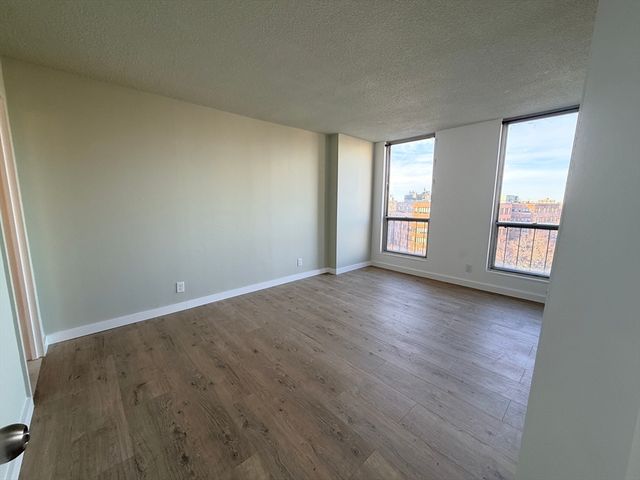 44 Washington St 901, Brookline, MA 02445