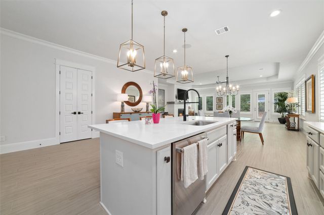 2319 Pale Star Drive, Conroe, TX 77384