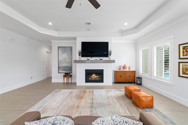 2319 Pale Star Drive, Conroe, TX 77384