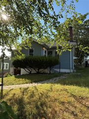 5610 University Avenue, Des Moines, IA 50311