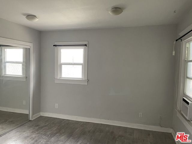 2106 India Street, Los Angeles, CA 90039
