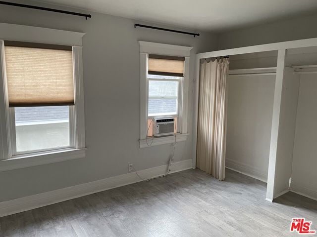2106 India Street, Los Angeles, CA 90039