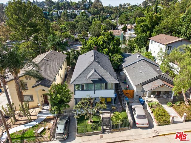 2106 India Street, Los Angeles, CA 90039