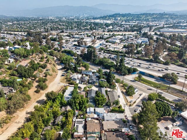 2106 India Street, Los Angeles, CA 90039
