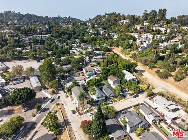 2106 India Street, Los Angeles, CA 90039