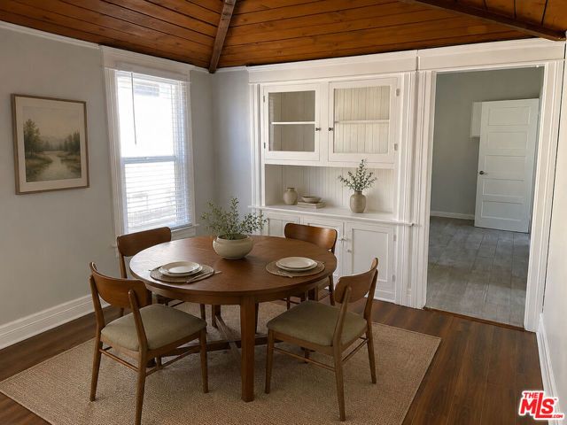 2106 India Street, Los Angeles, CA 90039
