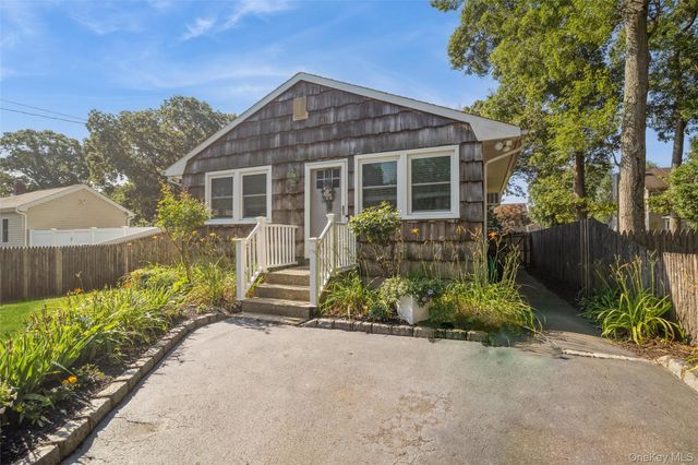 12 Oak Street, Centereach, NY 11720