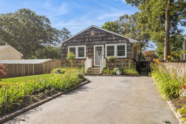 12 Oak Street, Centereach, NY 11720