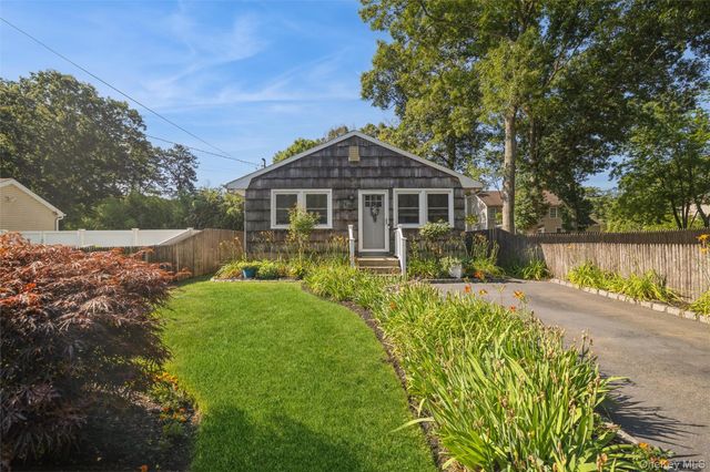 12 Oak Street, Centereach, NY 11720